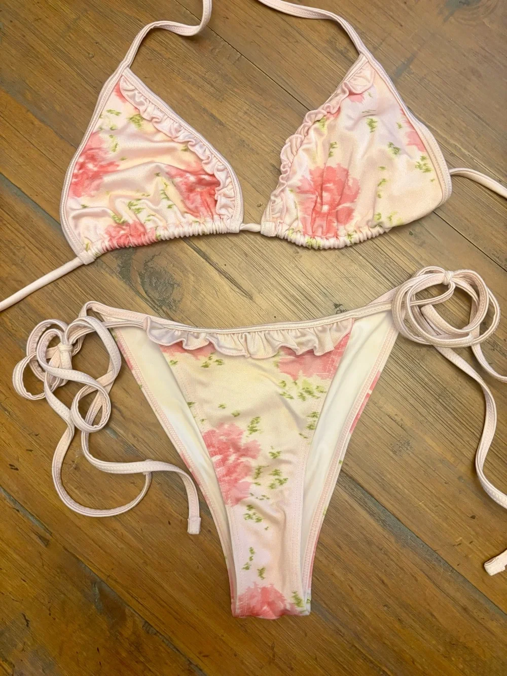 Frankie’s bikinis x Sydney Sweeney Mio Amore bikini set